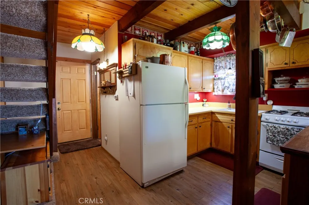 767 W Victoria Court Lake Arrowhead, CA 92352
