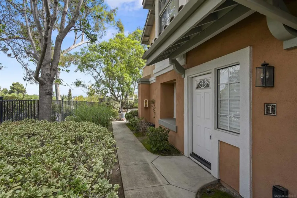 11908 Tivoli Park Row #1 San Diego, CA 92128