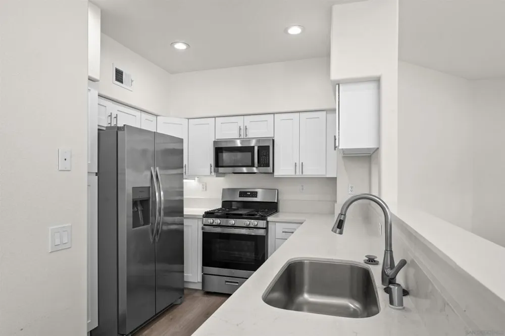 11908 Tivoli Park Row #1 San Diego, CA 92128