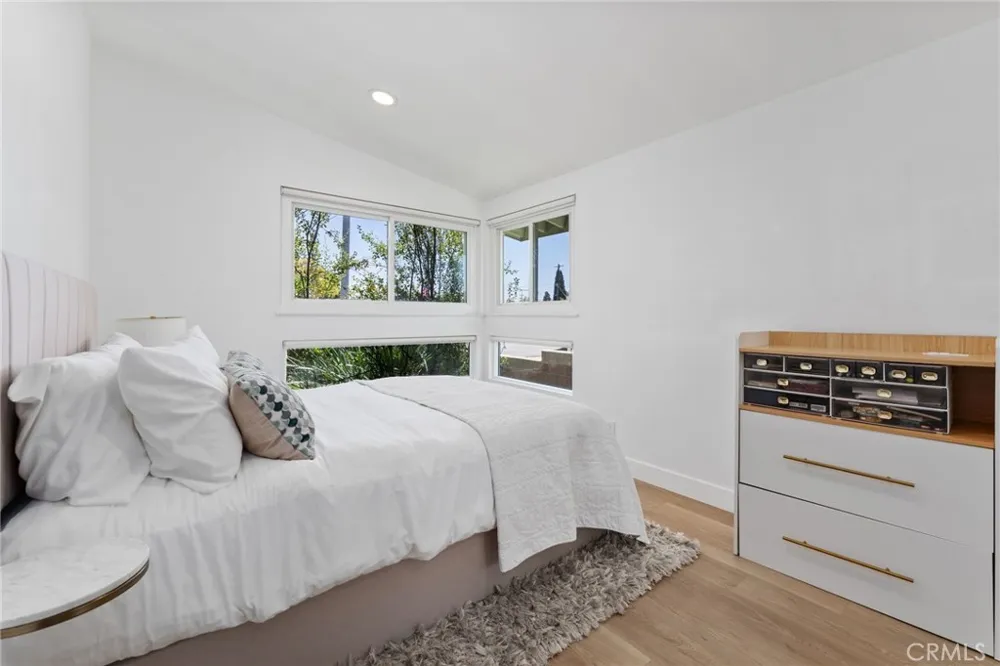 2135 Parsons Street Costa Mesa, CA 92627