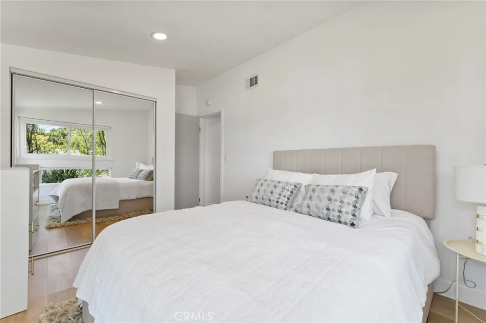 2135 Parsons Street Costa Mesa, CA 92627