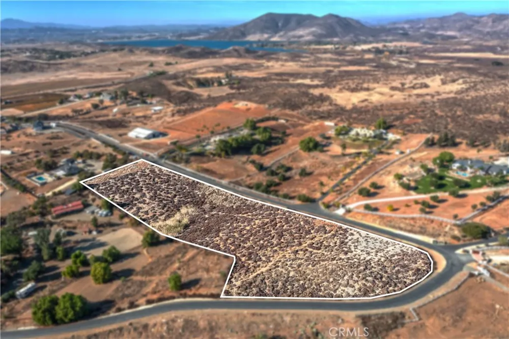 36555 Summitville Temecula, CA 92592