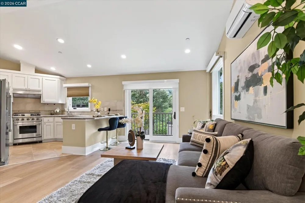 691 Old Jonas Hill Rd Lafayette, CA 94549