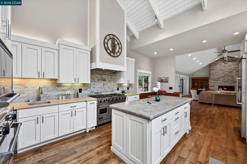 691 Old Jonas Hill Rd Lafayette, CA 94549