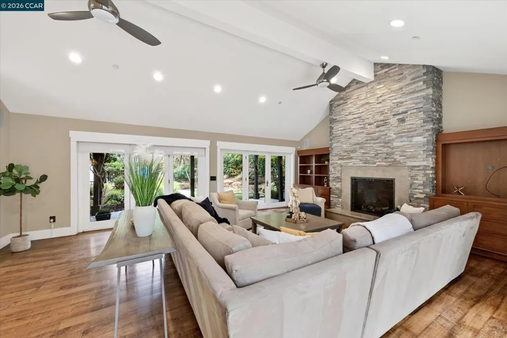 691 Old Jonas Hill Rd Lafayette, CA 94549