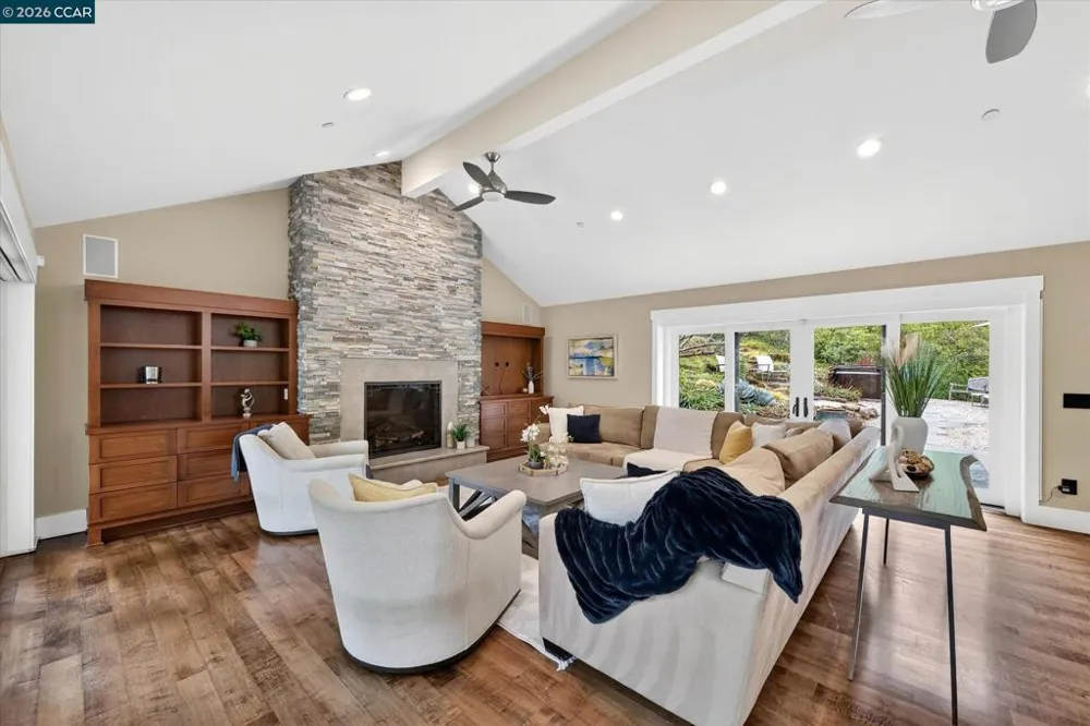691 Old Jonas Hill Rd Lafayette, CA 94549
