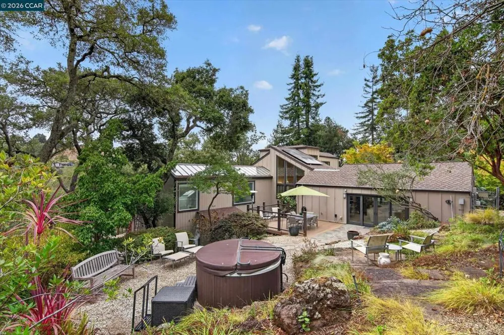 691 Old Jonas Hill Rd Lafayette, CA 94549