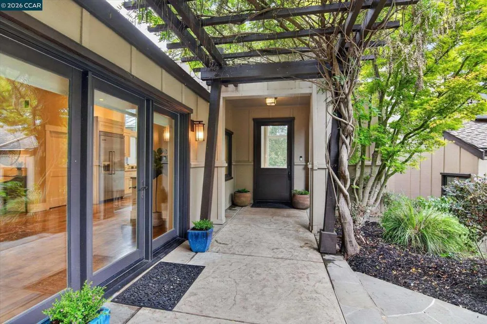 691 Old Jonas Hill Rd Lafayette, CA 94549