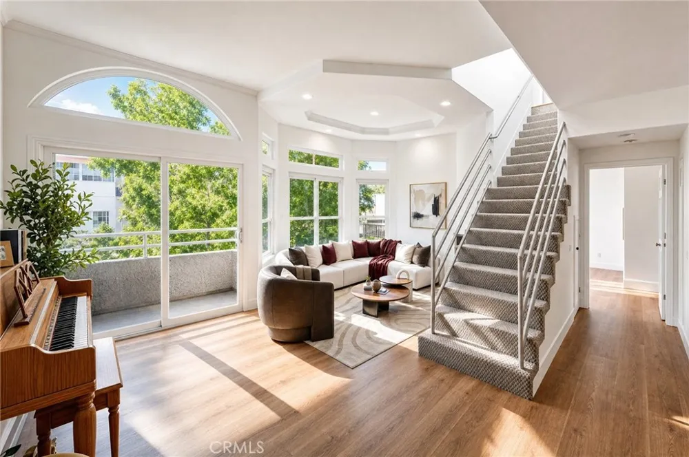 4230 Colfax #304 Studio City, CA 91604