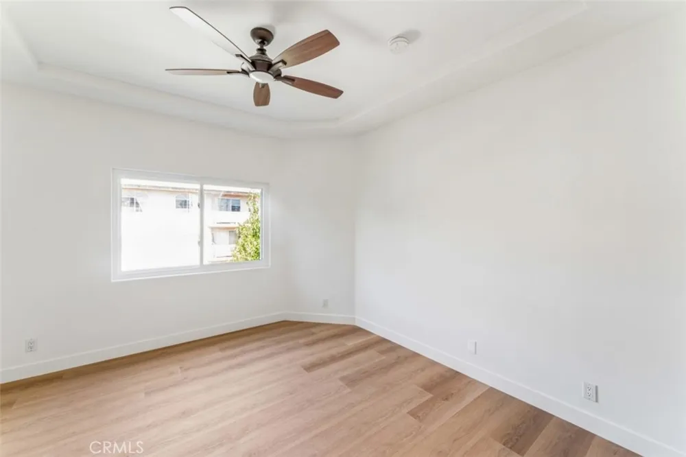 4230 Colfax #304 Studio City, CA 91604