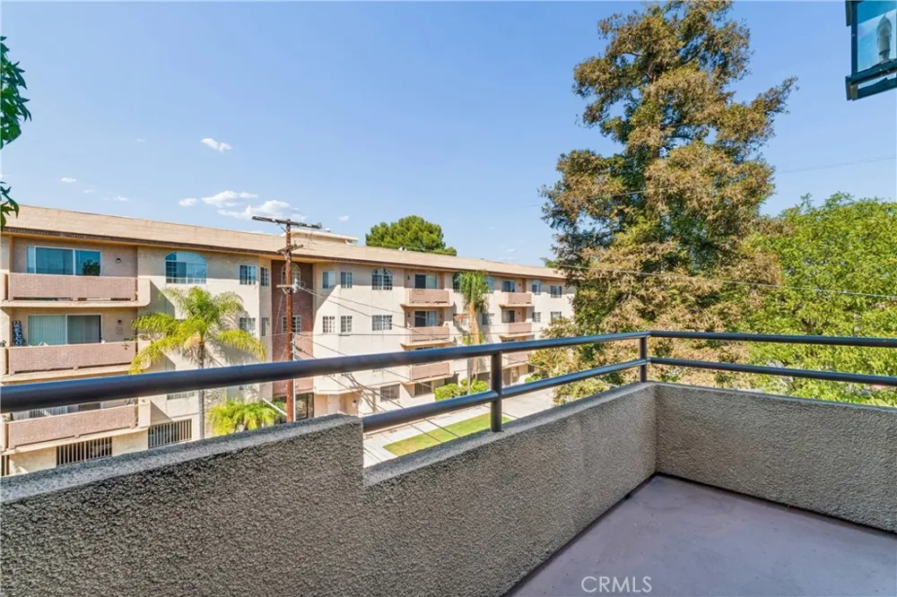 4230 Colfax #304 Studio City, CA 91604