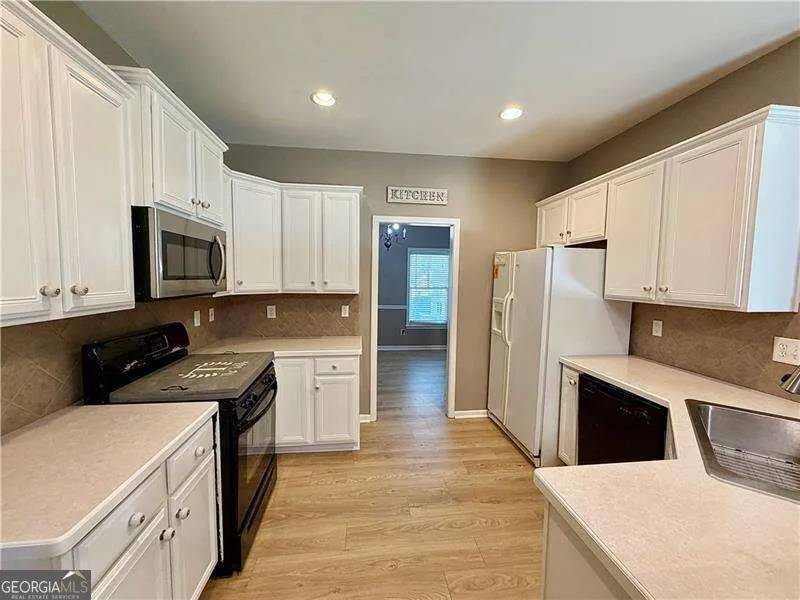 206 Pine TRL Dallas, GA 30157