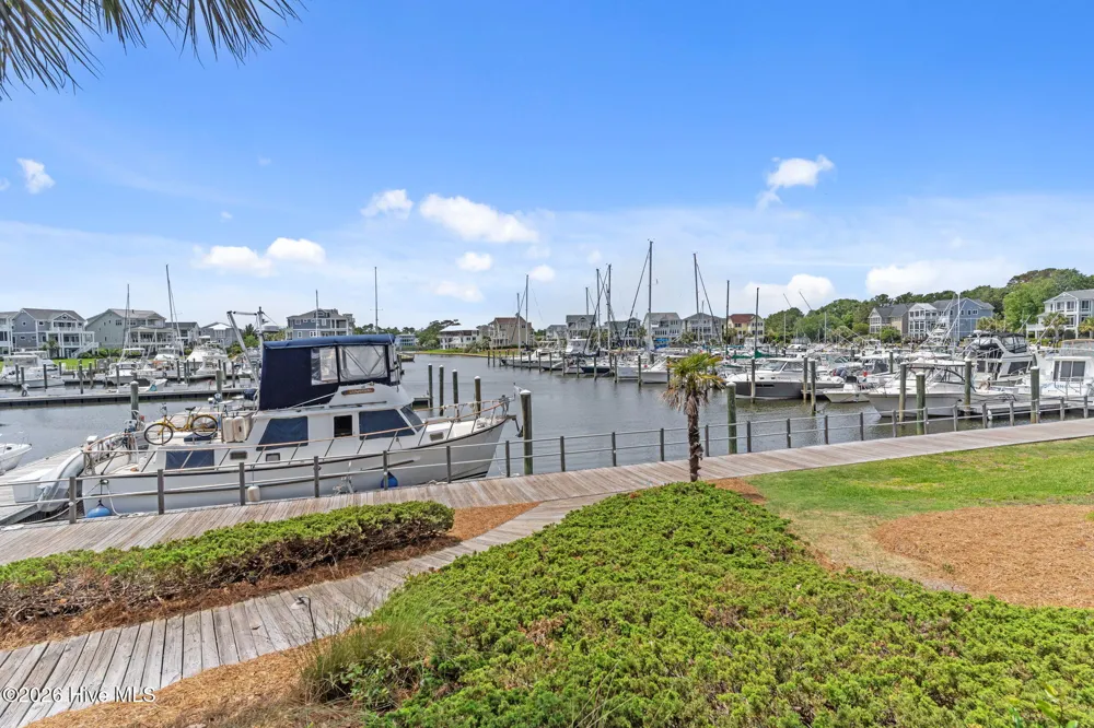 4404 Dragonfly Court SE Southport, NC 28461
