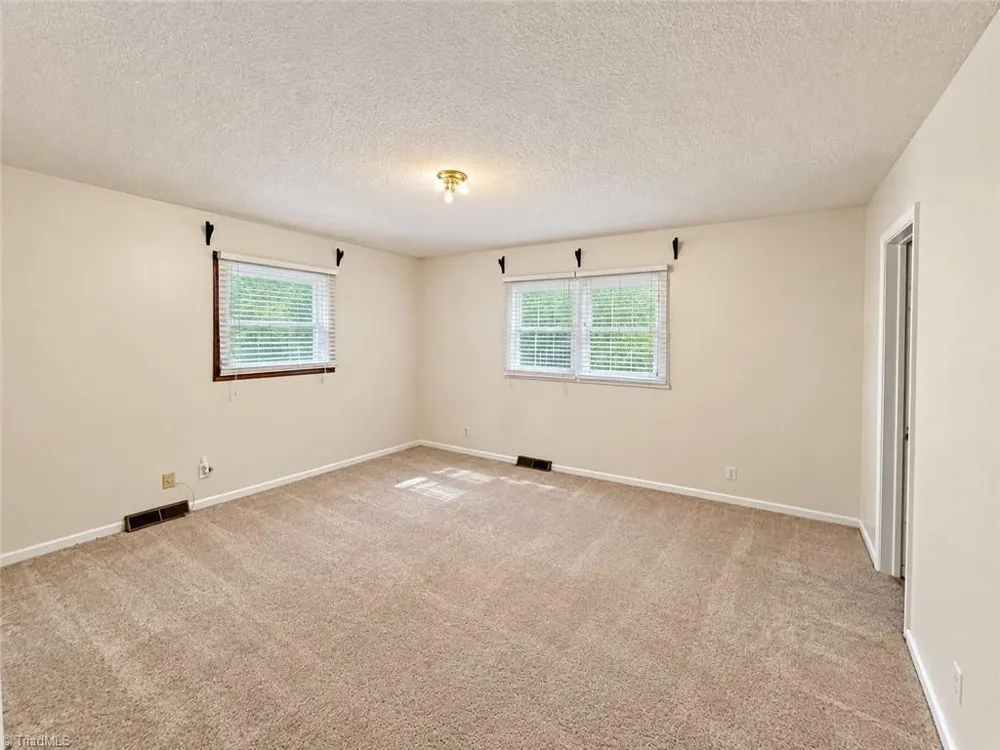 1530 Norwich Road Winston-Salem, NC 27127