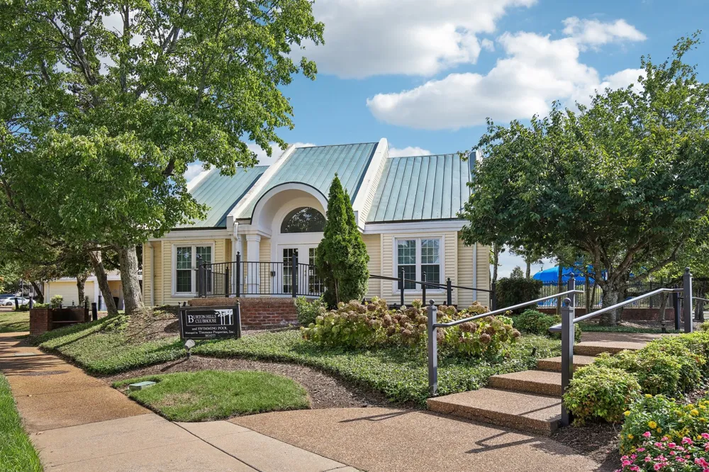 915 Cherry Plum Ct Nashville, TN 37215