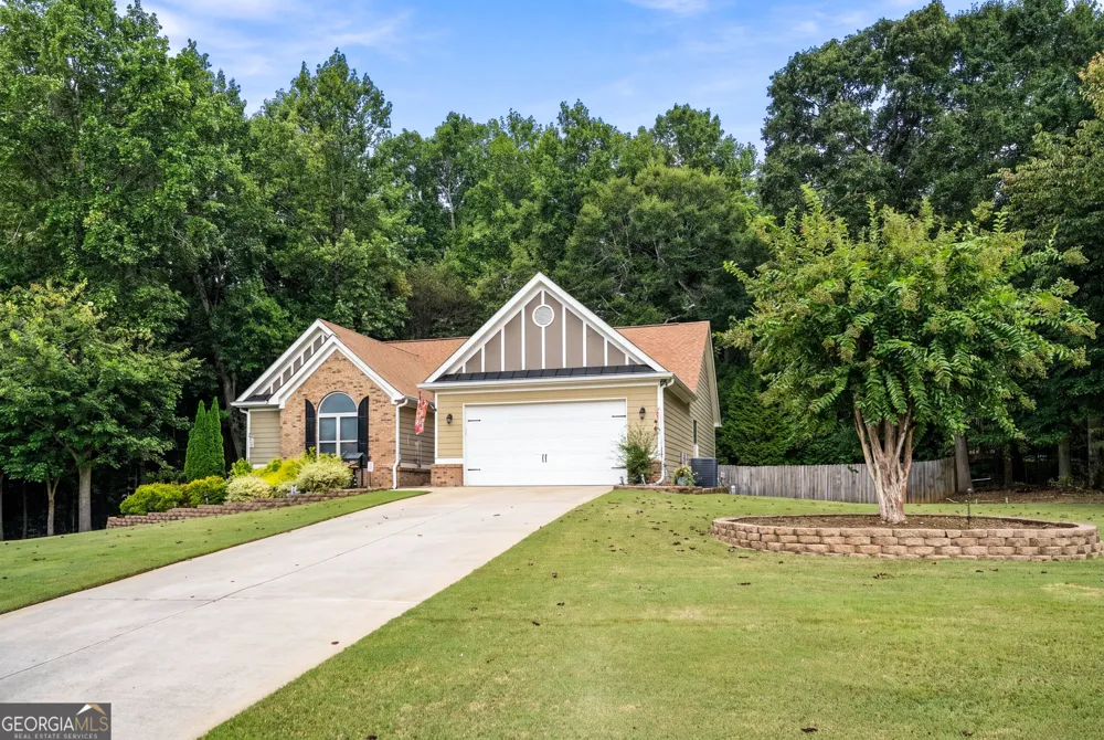 833 Caleb DR Winder, GA 30680