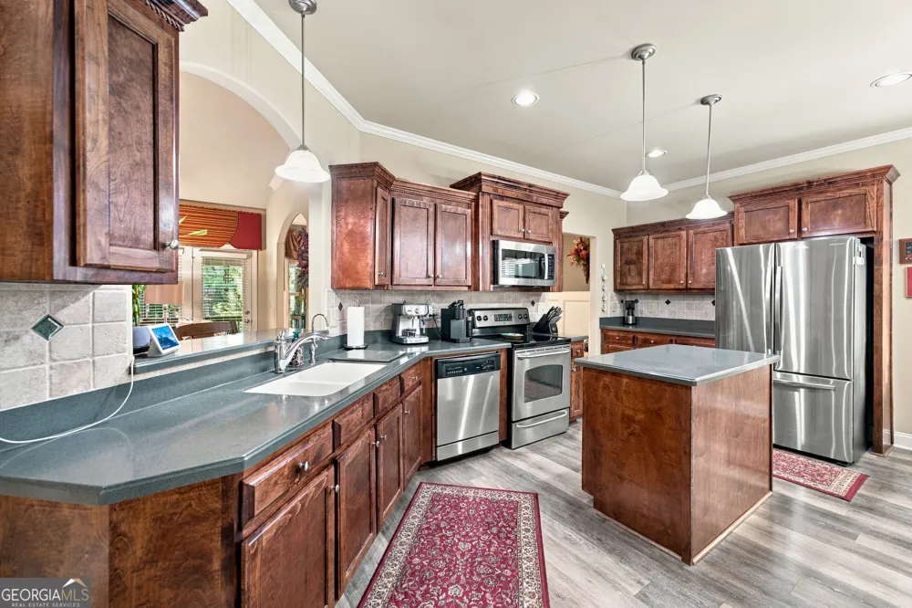 833 Caleb DR Winder, GA 30680