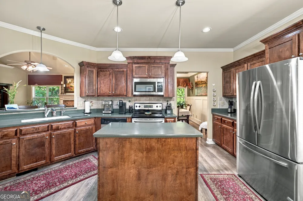 833 Caleb DR Winder, GA 30680