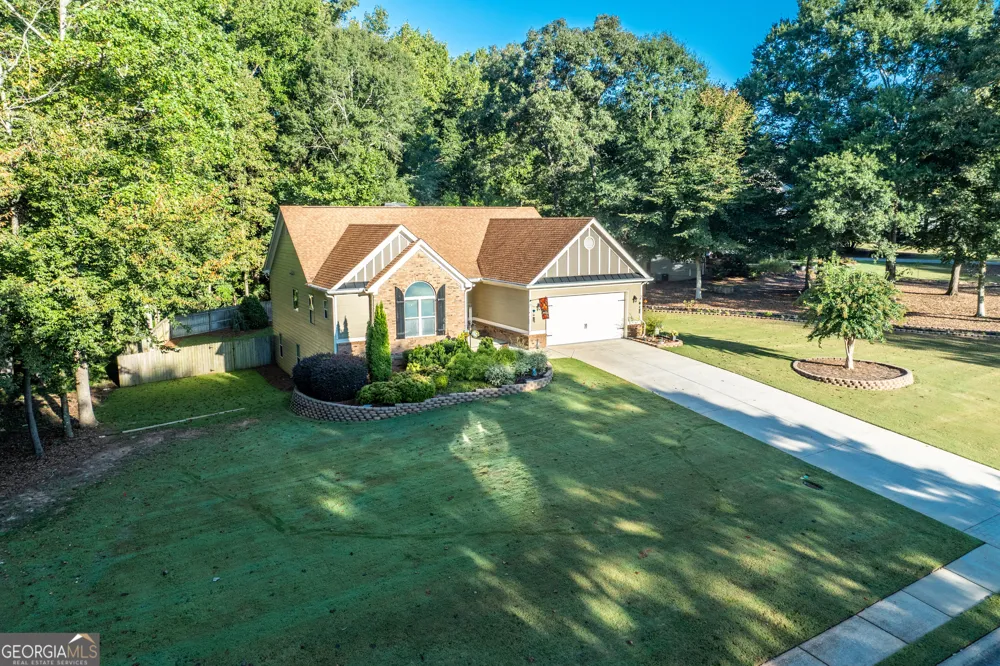 833 Caleb DR Winder, GA 30680