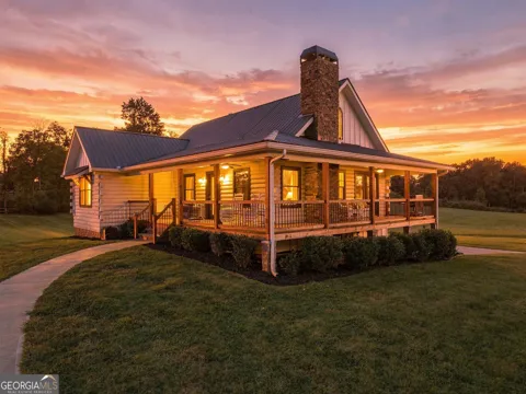 135 Mountain Ridge DR
