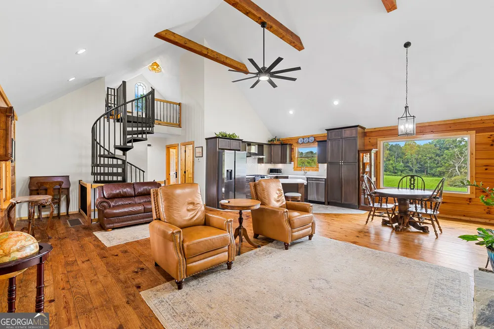 135 Mountain Ridge DR Clarkesville, GA 30523