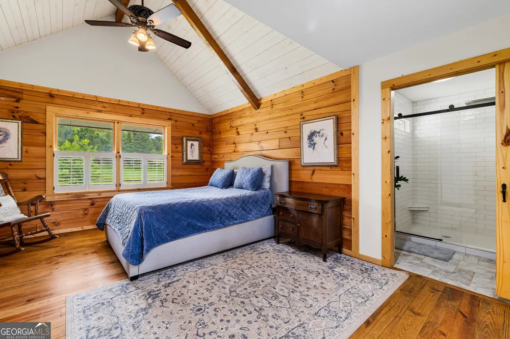 135 Mountain Ridge DR Clarkesville, GA 30523