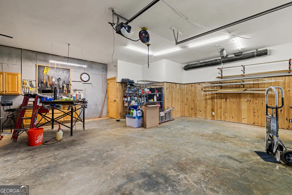 135 Mountain Ridge DR Clarkesville, GA 30523