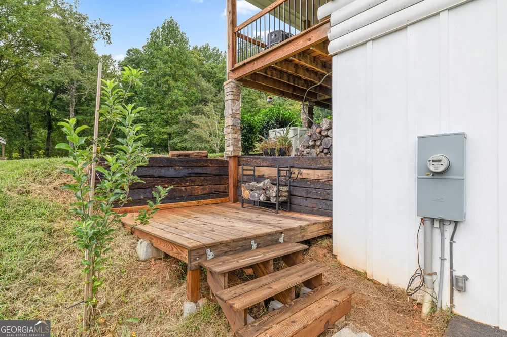 135 Mountain Ridge DR Clarkesville, GA 30523
