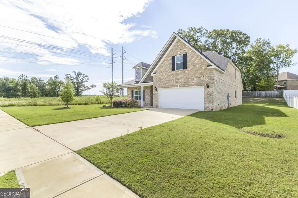 248 Oakley CT Bonaire, GA 31005