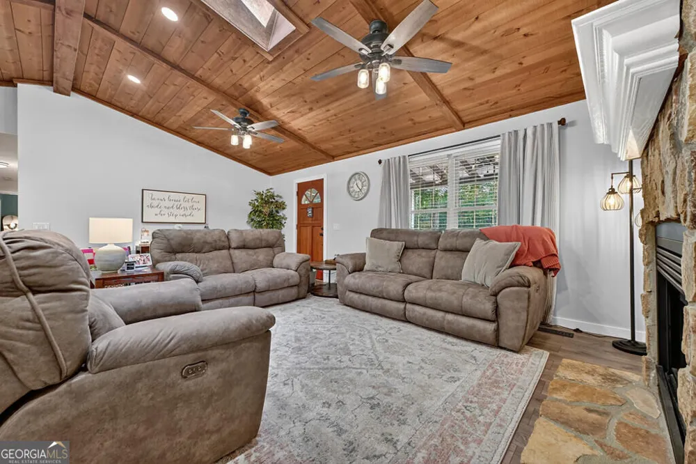46 White Oak DR Talking Rock, GA 30175