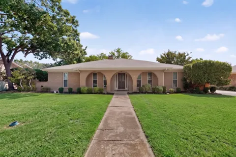 2812 Teakwood Lane