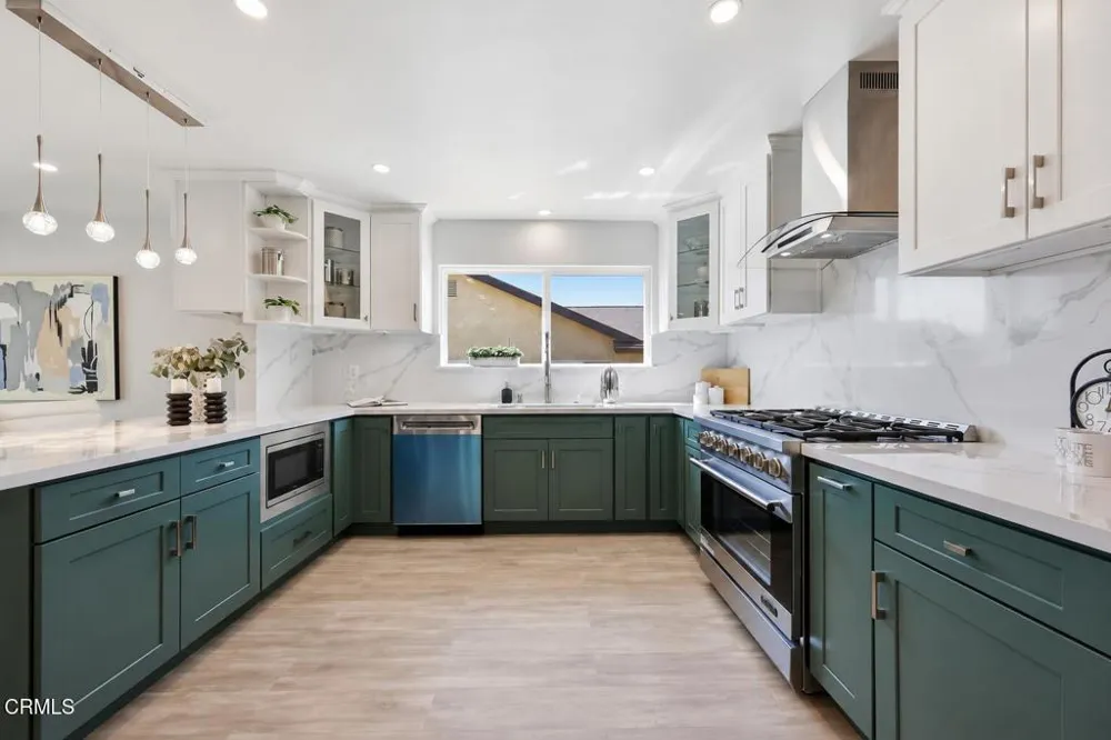 13856 Lyle Street Sylmar, CA 91342