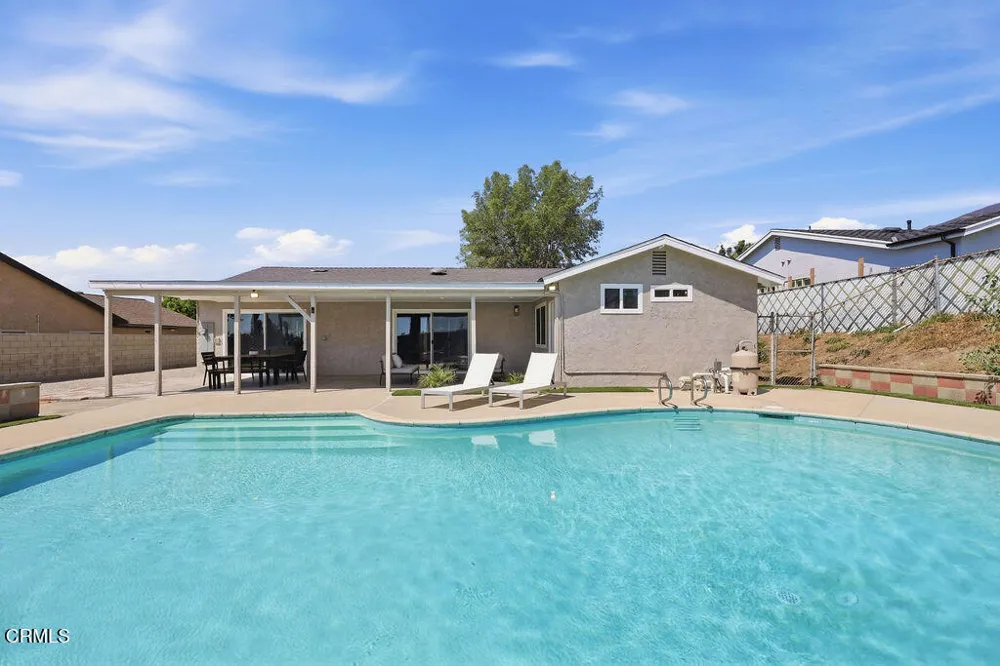 13856 Lyle Street Sylmar, CA 91342