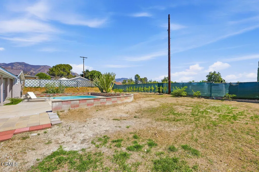 13856 Lyle Street Sylmar, CA 91342