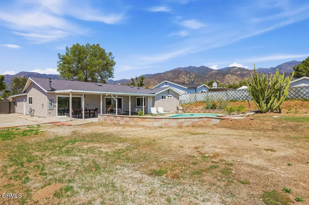 13856 Lyle Street Sylmar, CA 91342