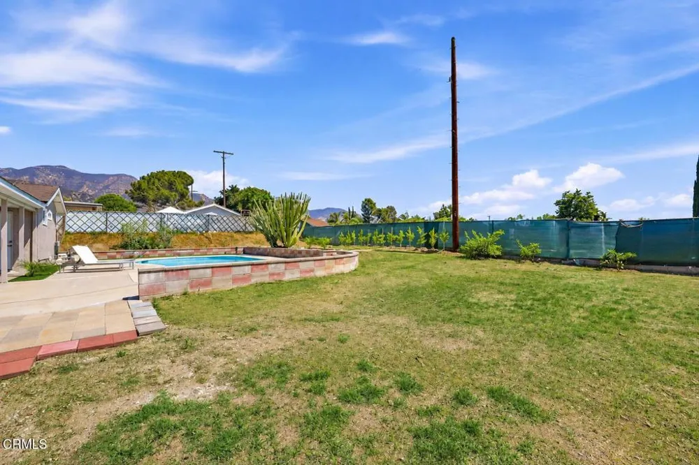13856 Lyle Street Sylmar, CA 91342