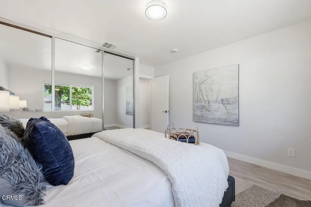13856 Lyle Street Sylmar, CA 91342