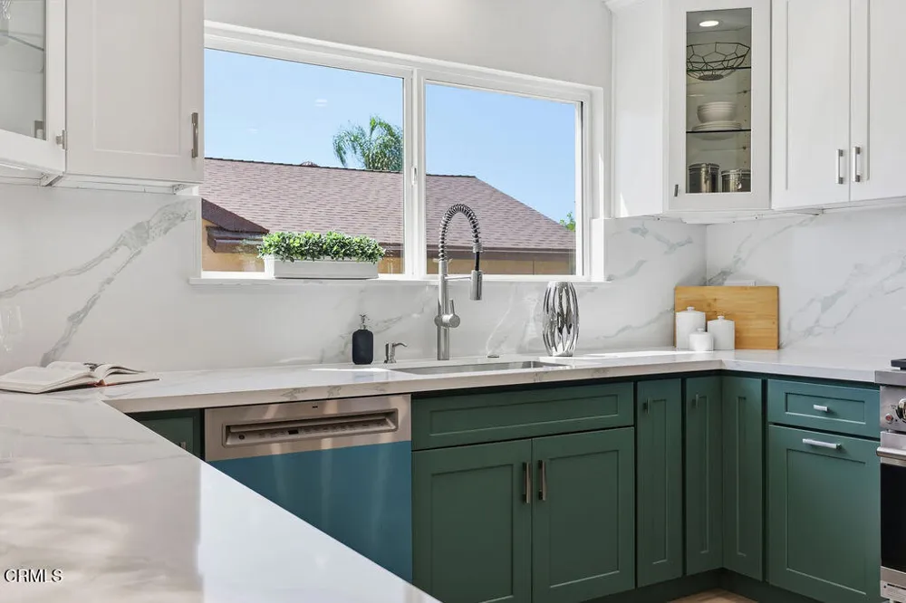 13856 Lyle Street Sylmar, CA 91342