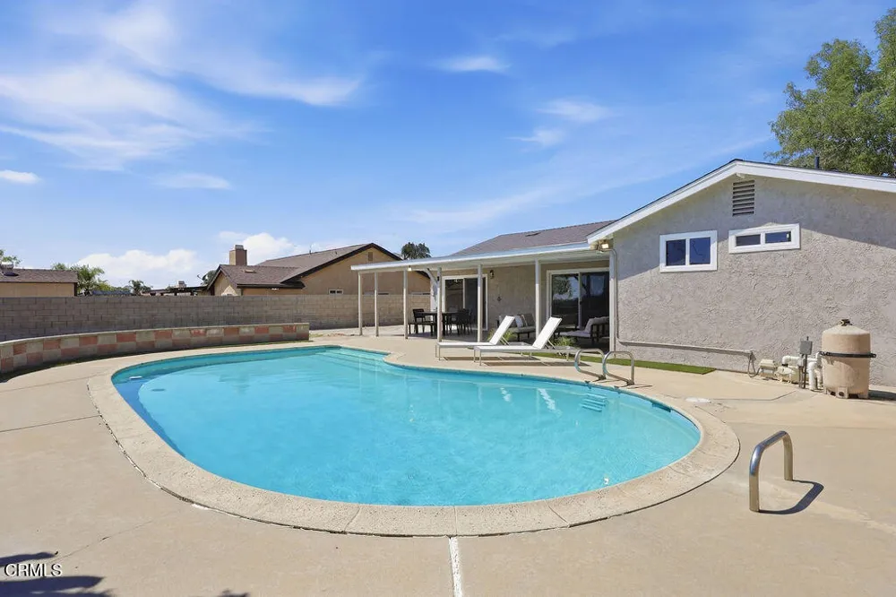 13856 Lyle Street Sylmar, CA 91342