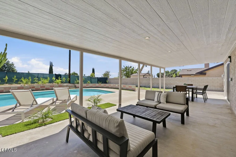 13856 Lyle Street Sylmar, CA 91342