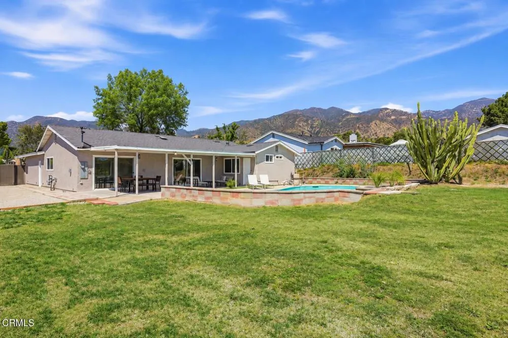 13856 Lyle Street Sylmar, CA 91342