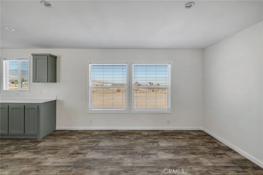 11824 Azure View Road Pinon Hills, CA 92372