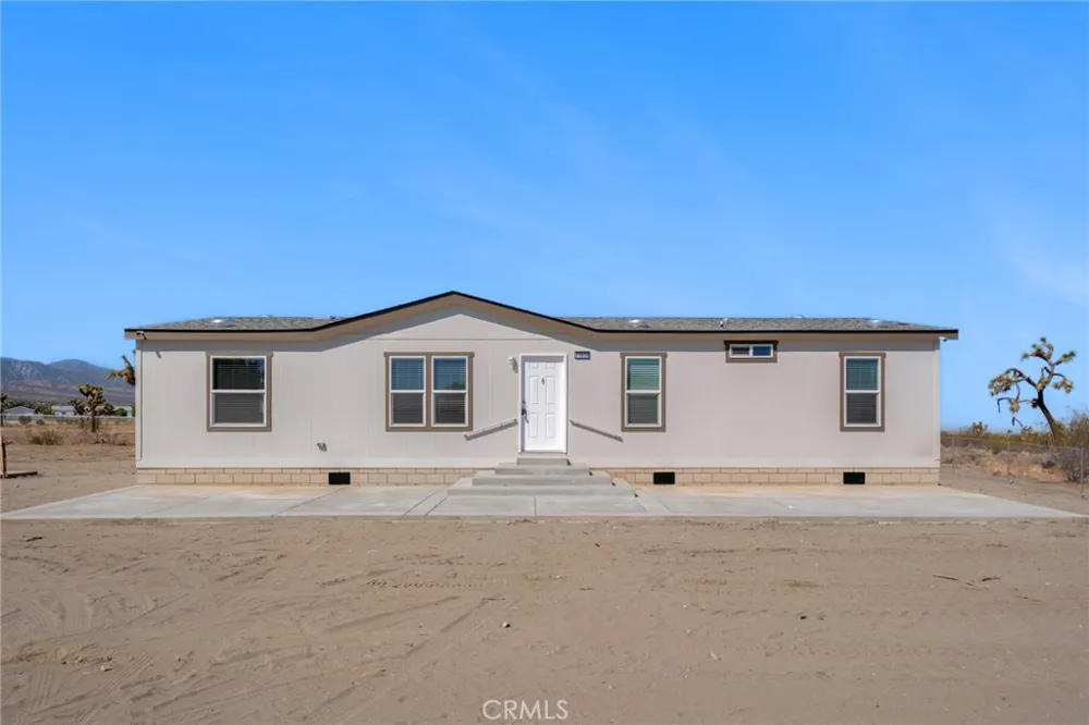 11824 Azure View Road Pinon Hills, CA 92372