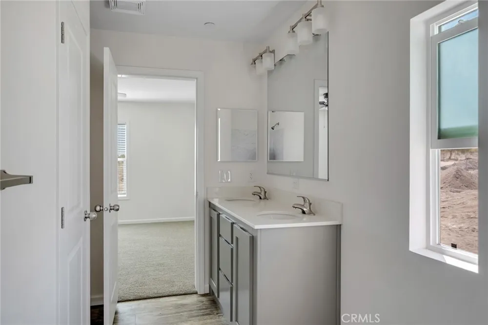 11824 Azure View Road Pinon Hills, CA 92372