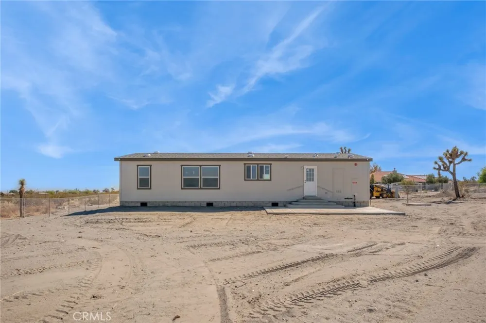 11824 Azure View Road Pinon Hills, CA 92372