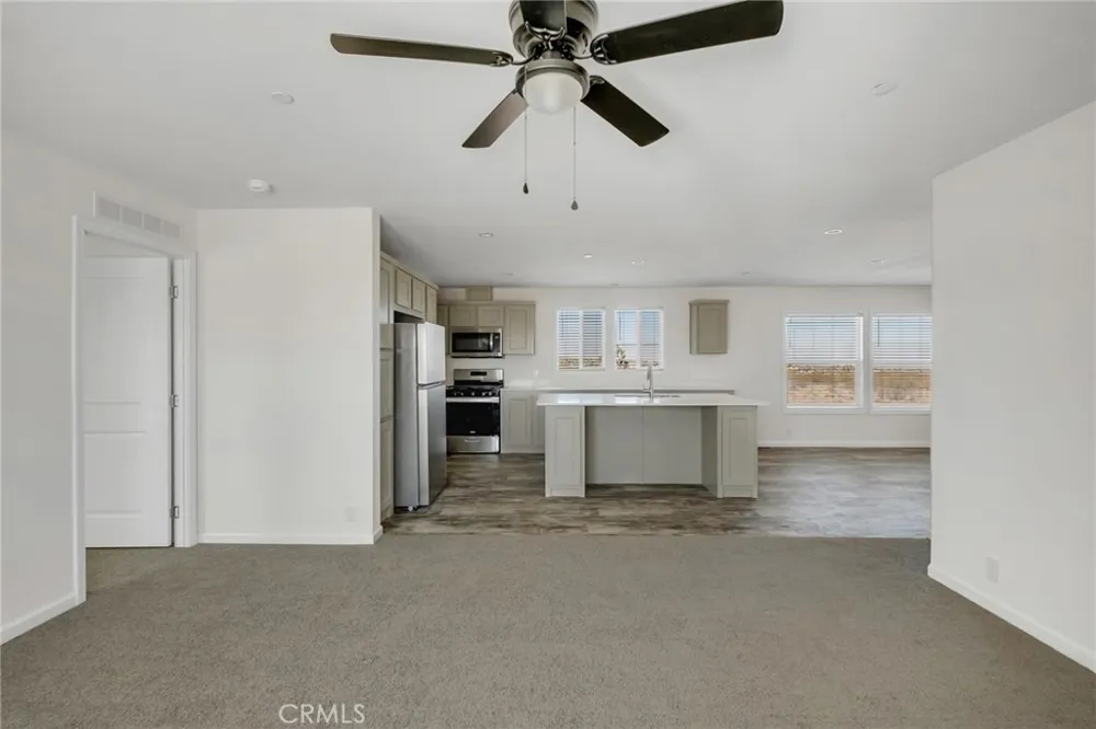 11824 Azure View Road Pinon Hills, CA 92372