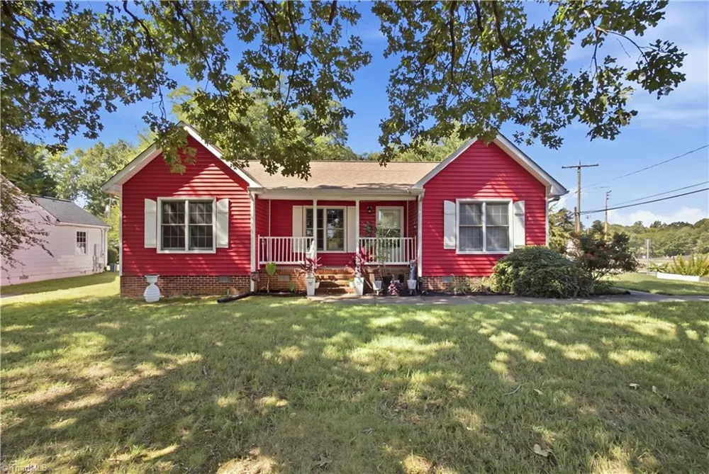240 Silver Lake Drive Burlington, NC 27215