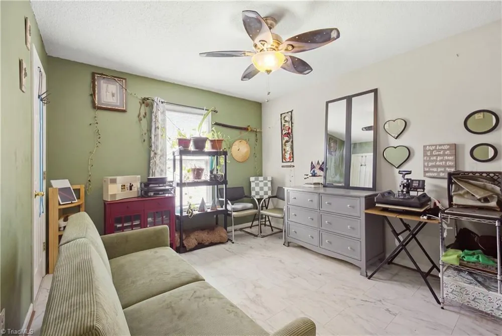 240 Silver Lake Drive Burlington, NC 27215