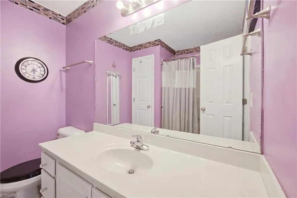 240 Silver Lake Drive Burlington, NC 27215