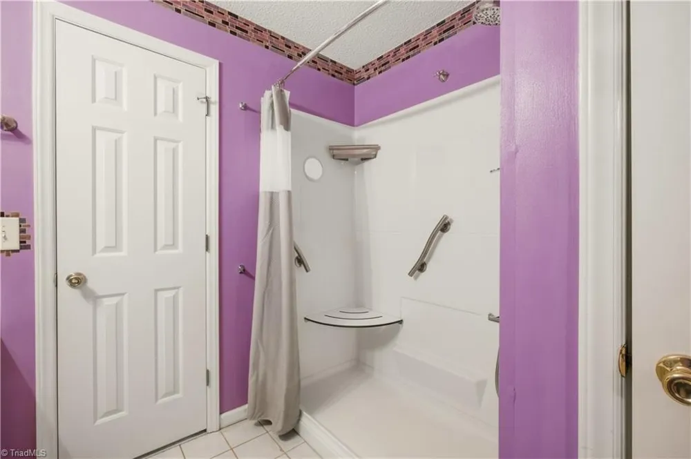 240 Silver Lake Drive Burlington, NC 27215
